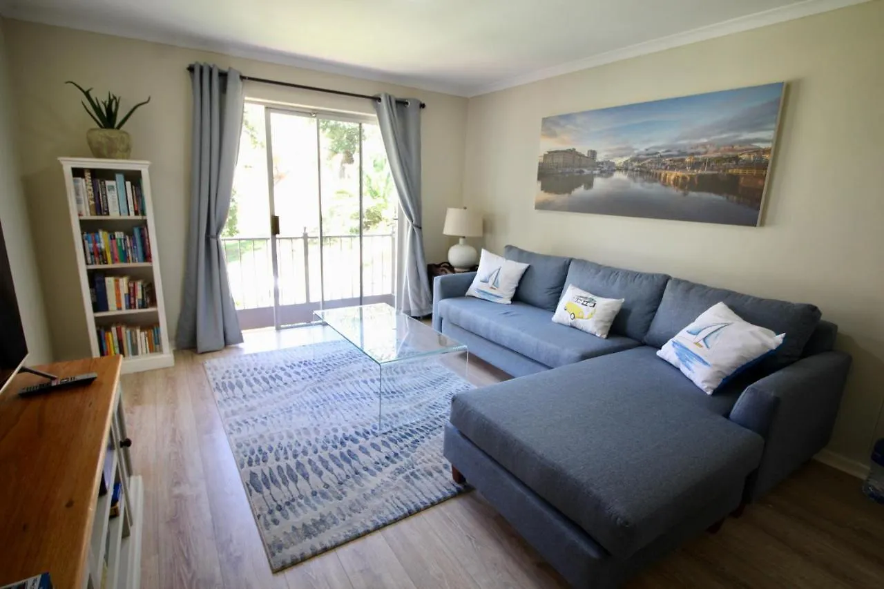 Tamboerskloof 2 Bed Apartment ケープタウン